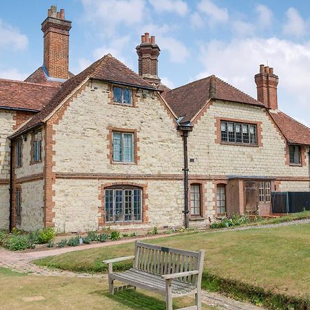 Stable Yard Cottage Selborne Exterior photo